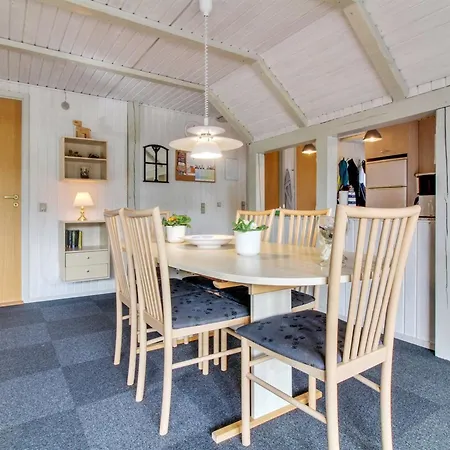 Emmi - 2-5km From The Sea By Interhome בית נופש בלבאנד